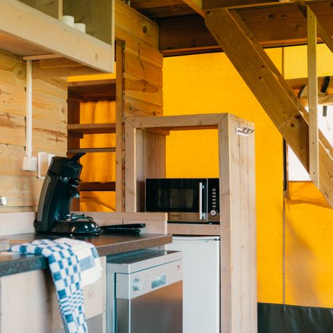 CANVAS AND WOOD TENT 4 people - Luxury Safari lodge