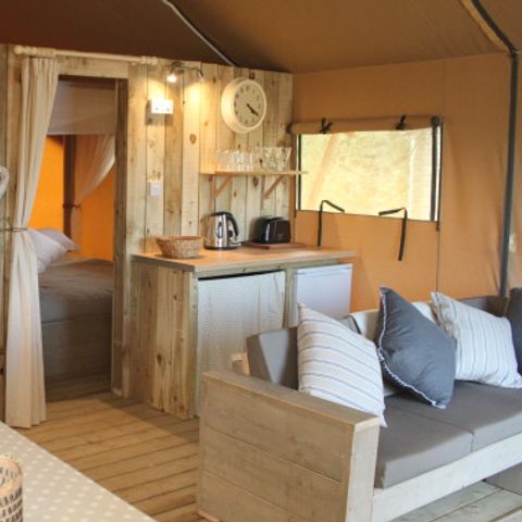 CANVAS AND WOOD TENT 6 people - Luxury