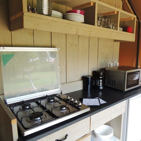 CANVAS AND WOOD TENT 6 people