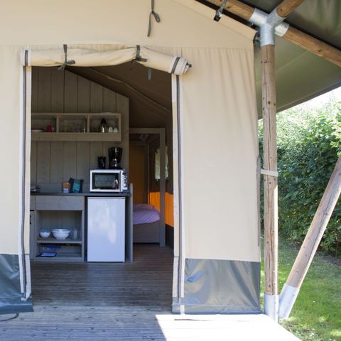 CANVAS AND WOOD TENT 6 people