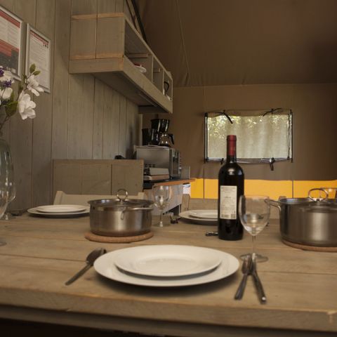 Canvas and wooden tent 6 persons