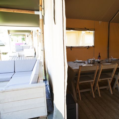 Canvas and wooden tent 6 persons