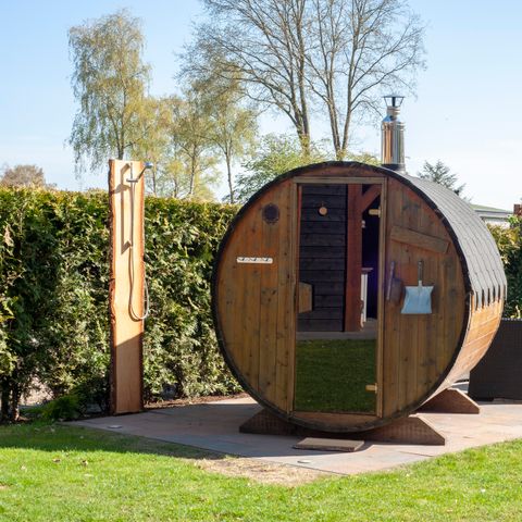 Chalet 6 persons - Veluwe lodge with jacuzzi and sauna