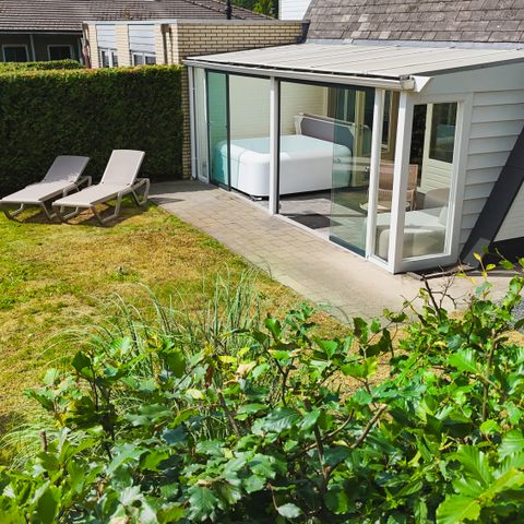 Bungalow 4 persons - Hills with a jacuzzi and sauna
