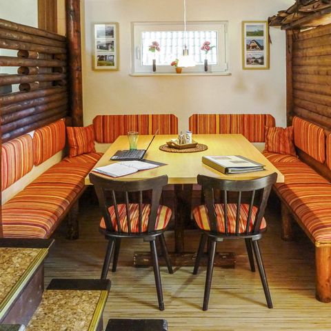 HOUSE 6 people - DHE321