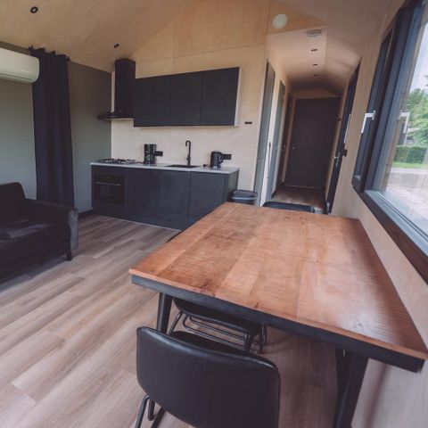UNUSUAL ACCOMMODATION 16 people - Group accommodation log cabin + 4 four-person tiny houses (16 people)