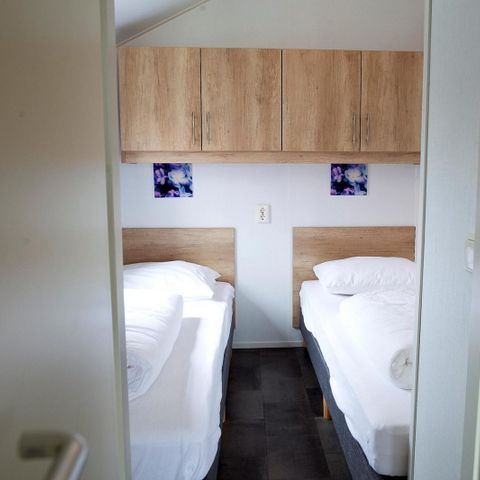 LODGE 16 people - Group accommodation group lodge + 4 four-person lodges (16 people)