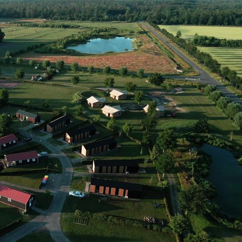 UNUSUAL ACCOMMODATION 4 people - Comfort XL