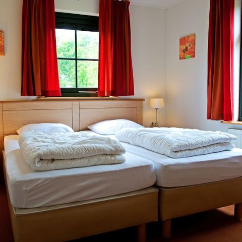 HOUSE 24 people - Group accommodation Strandhuis + 4 holiday homes (24 people)