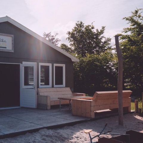 HOUSE 24 people - Group accommodation Strandhuis + 4 holiday homes (24 people)