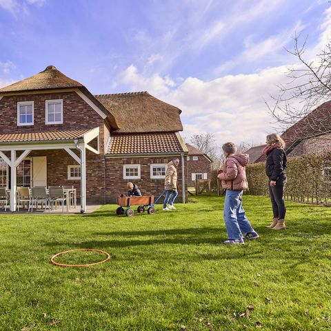 Group accommodation 13 persons - Luxury Child Friendly