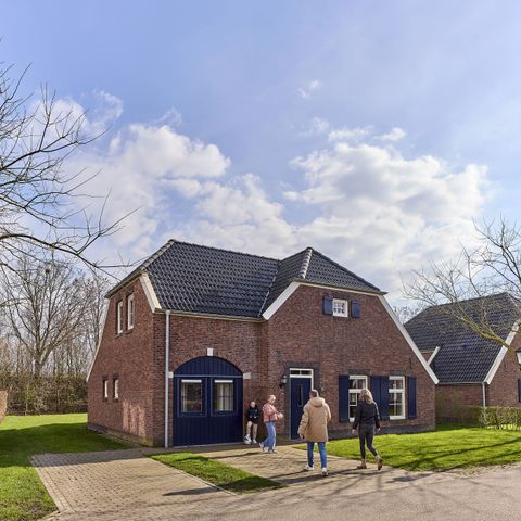 Group accommodation 13 persons - Luxury