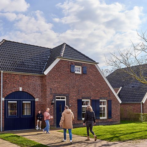 Group accommodation 13 persons - Luxury