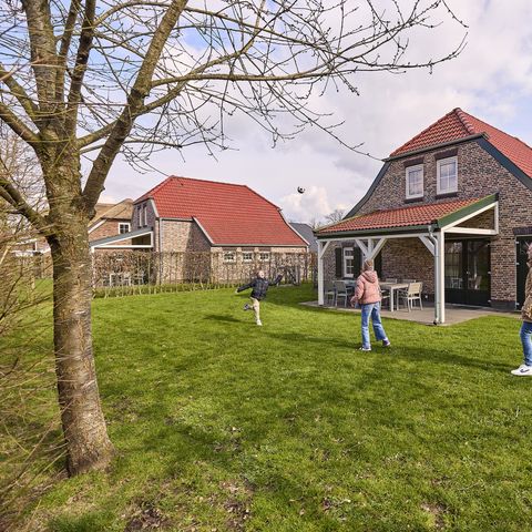 Group accommodation 9 persons - Luxury Child Friendly