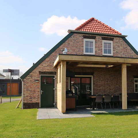 HOUSE 8 people - Outdoor Living