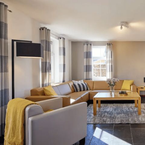 Group accommodation 11 persons - Luxury Child Friendly