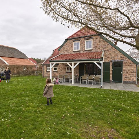 Group accommodation 11 persons - Luxury Child Friendly