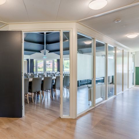 HOUSE 40 people - 40-seater Flint