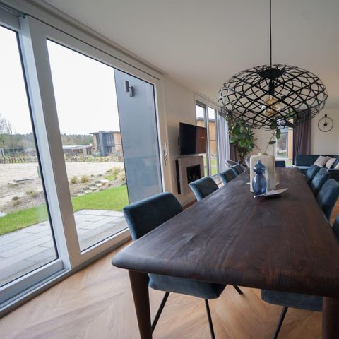 Group accommodation 10 persons - Cube Magnifique