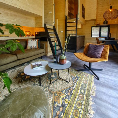 UNUSUAL ACCOMMODATION 4 people