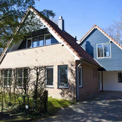 Group accommodation 18 persons - Luxury family villa