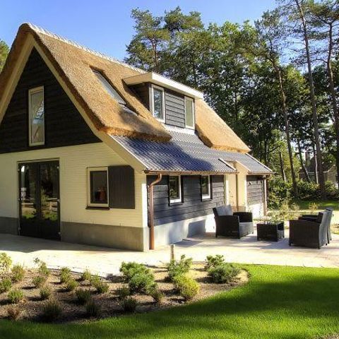 Group accommodation 14 persons - Villa Avantage Nouveau