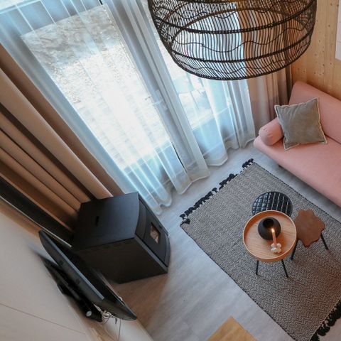 UNUSUAL ACCOMMODATION 2 people