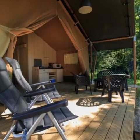 Canvas and wooden tent 4 persons