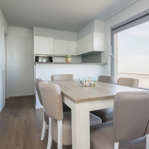 APARTMENT 4 people - Unique penthouse with sea view
