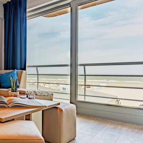 APARTMENT 4 people - Comfort | Bedroom - Sleeping area | Balcony - Sea view