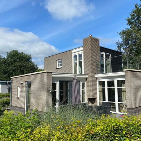 HOUSE 8 people - Brook Villa