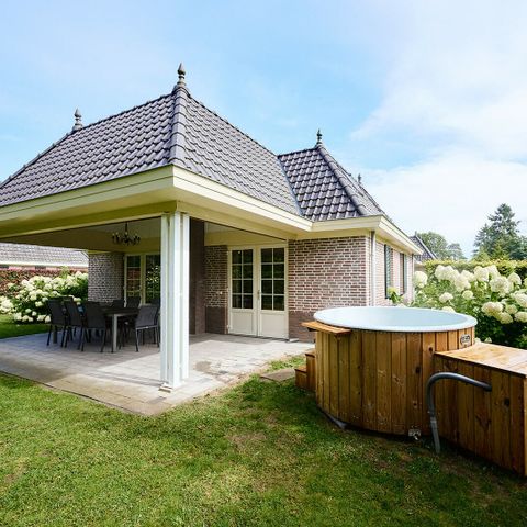 Villa 8 persons - The Kingfisher Jacuzzi