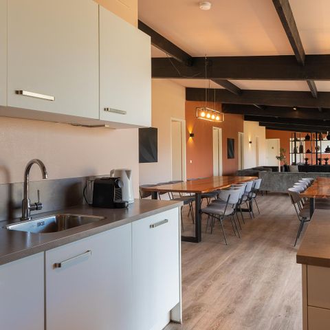 HOUSE 22 people - Group villa