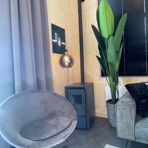 UNUSUAL ACCOMMODATION 4 people