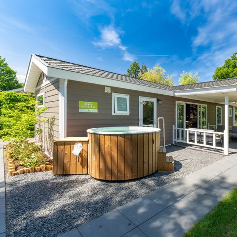 LODGE 4 people - Wellness Cottage with private hot tub and sauna