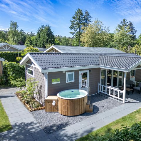 LODGE 4 people - Wellness Cottage with private hot tub and sauna