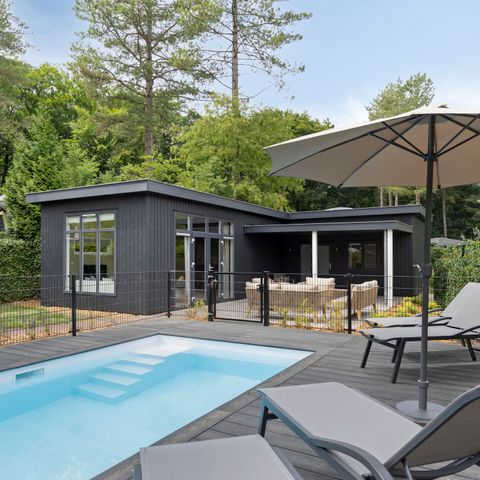 LODGE 10 people - with private dipping pool and guest house