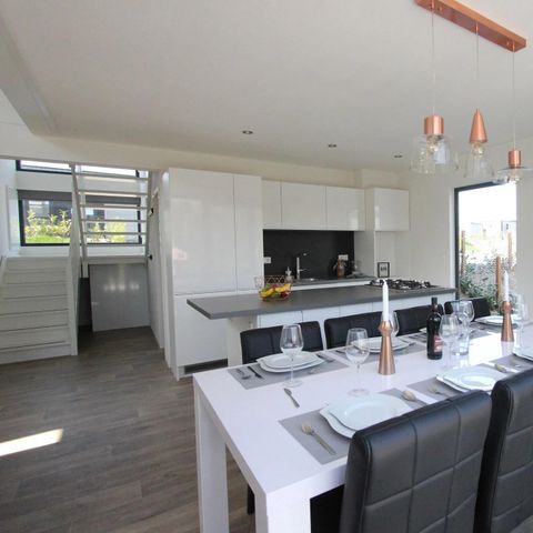 HOUSE 8 people - Cube Magnifique