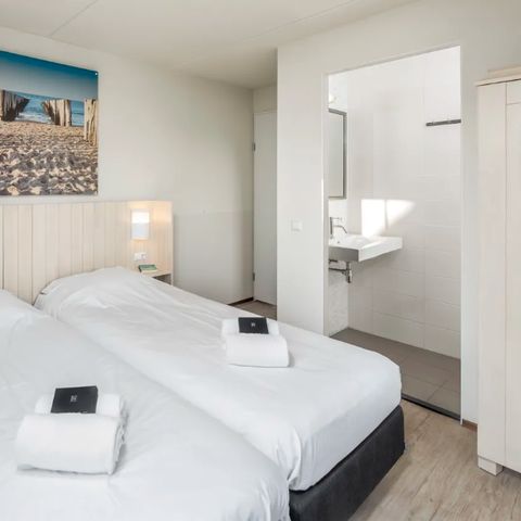Group accommodation 10 persons - Watervilla 10A