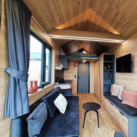 UNUSUAL ACCOMMODATION 2 people