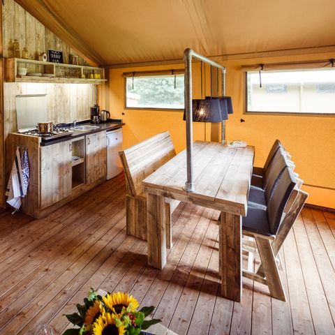 Canvas and wooden tent 6 persons - the Wold Lodge