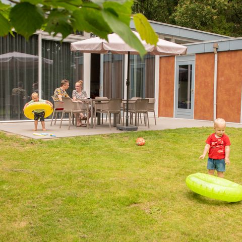 BUNGALOW 8 people - the Heathen Butterfly