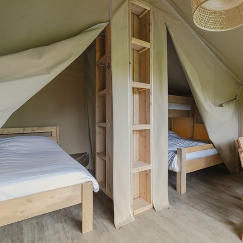 Canvas and wooden tent 5 persons - the Reeënsprong (3+2)