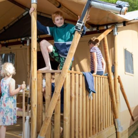 Canvas and wooden tent 5 persons - Nieuweroord