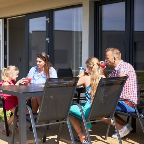 Bungalow 8 persons - the Bevelander