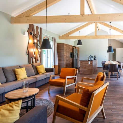 HOUSE 12 people - VIP AG1425