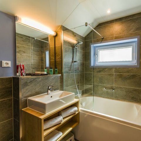 BUNGALOW 6 people - Premium AG1413