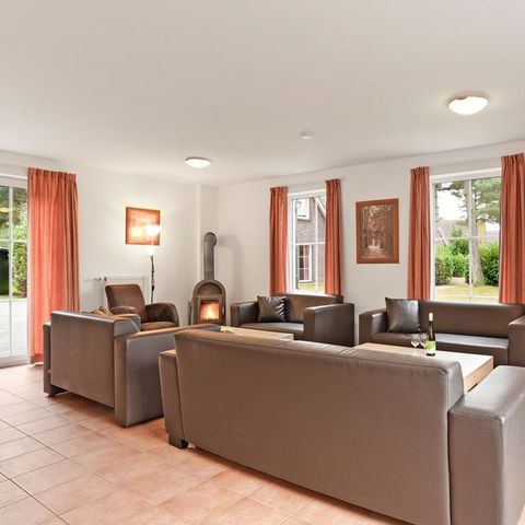 HOUSE 12 people - 12A