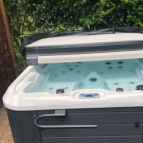 BUNGALOW 5 people - Heath Lodge Eco with hot tub or Jacuzzi and Sauna