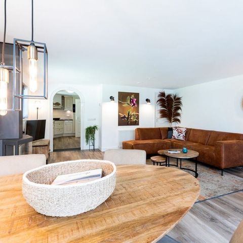 BUNGALOW 6 people - with hot tub or Jacuzzi and sauna